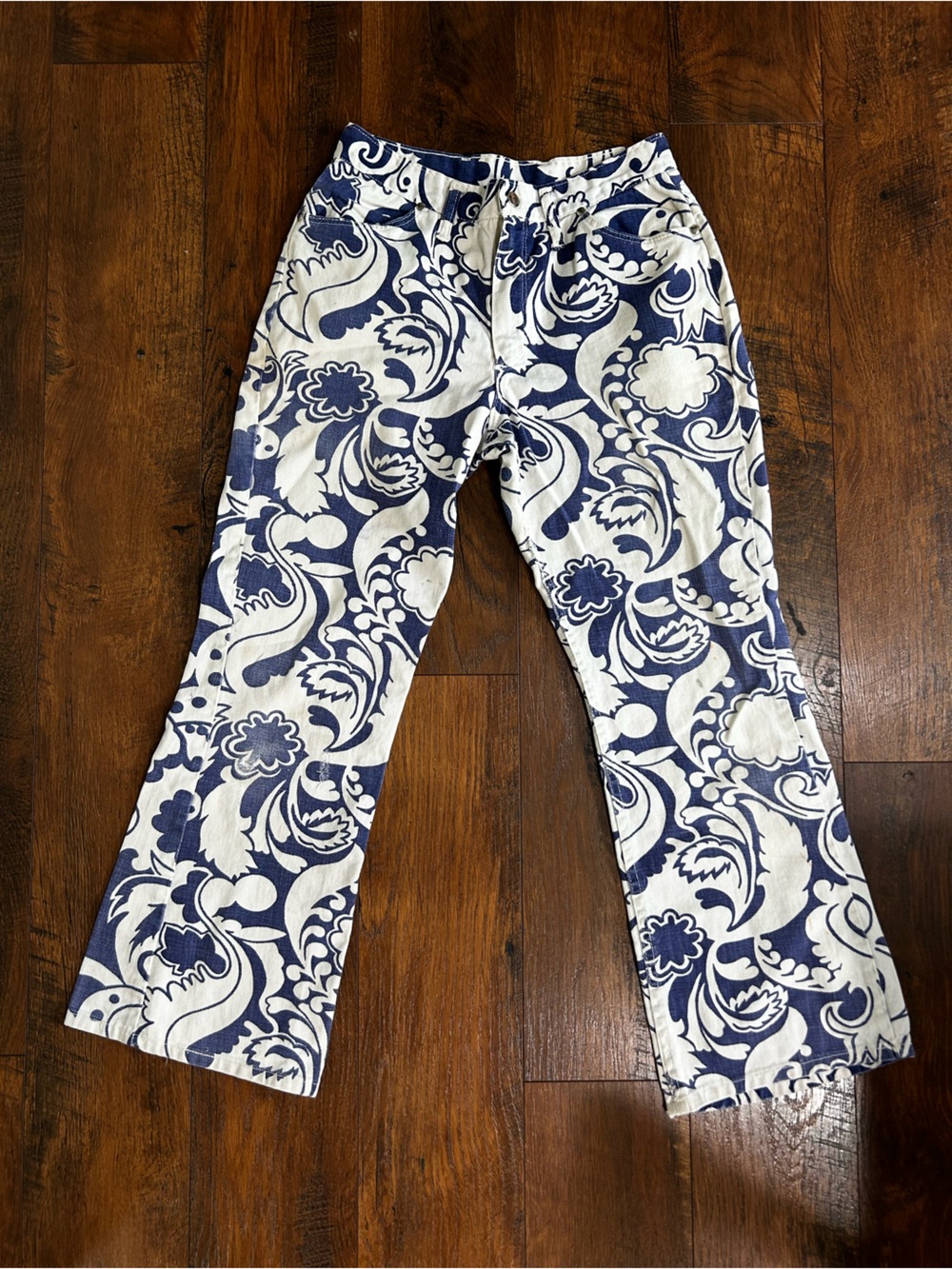 Vintage wrangler girls Abstract, floral, blue and white flared bottoms